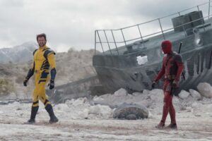 Image of Deadpool arguing with Wolverine